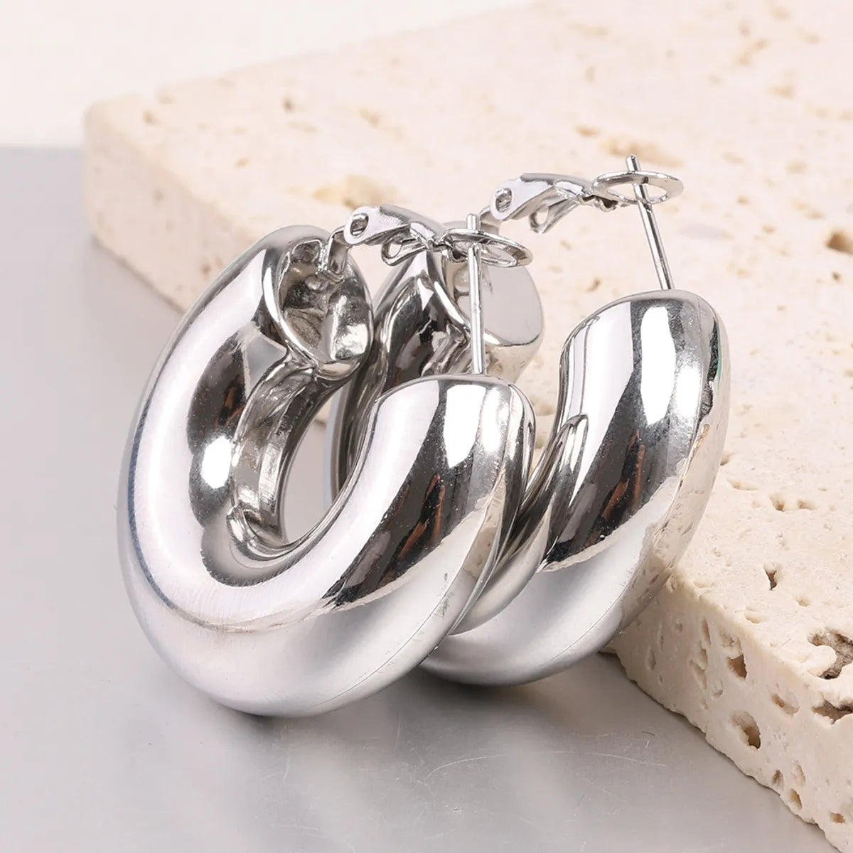 1 Pair Simple Style Solid Color Plating Titanium Steel Gold Plated Earrings