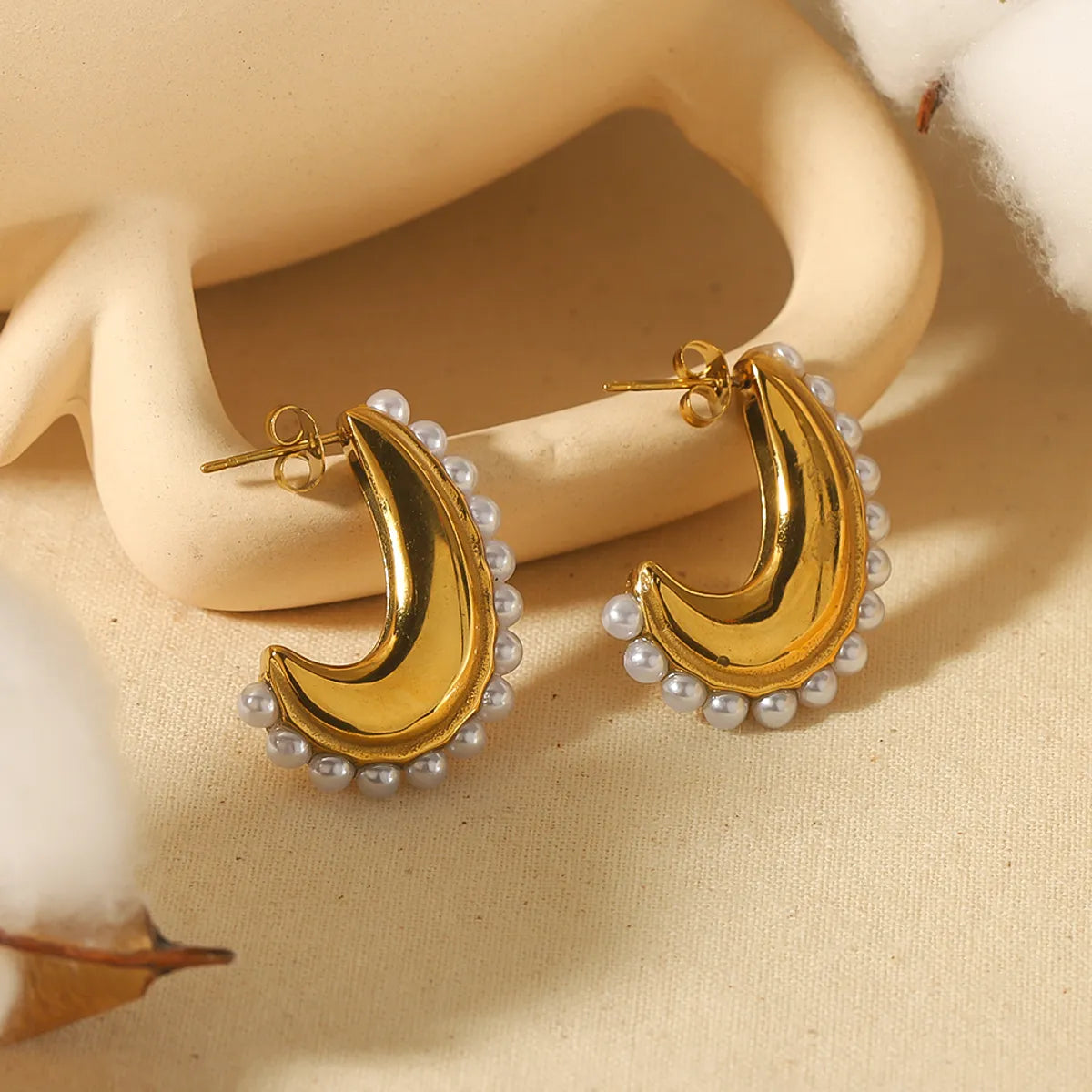 1 Pair Simple Style Solid Color Polishing Plating Inlay Stainless Steel Pearl 18k Gold Plated Ear Studs