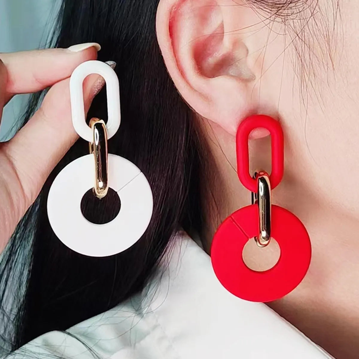 1 Pair Simple Style Solid Color Spray Paint Arylic Drop Earrings