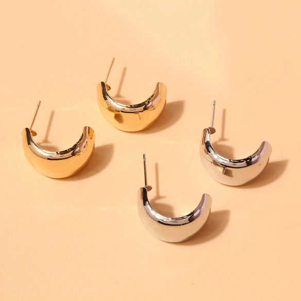 1 Pair Simple Style Solid Color Three-Dimensional Metal Ear Studs