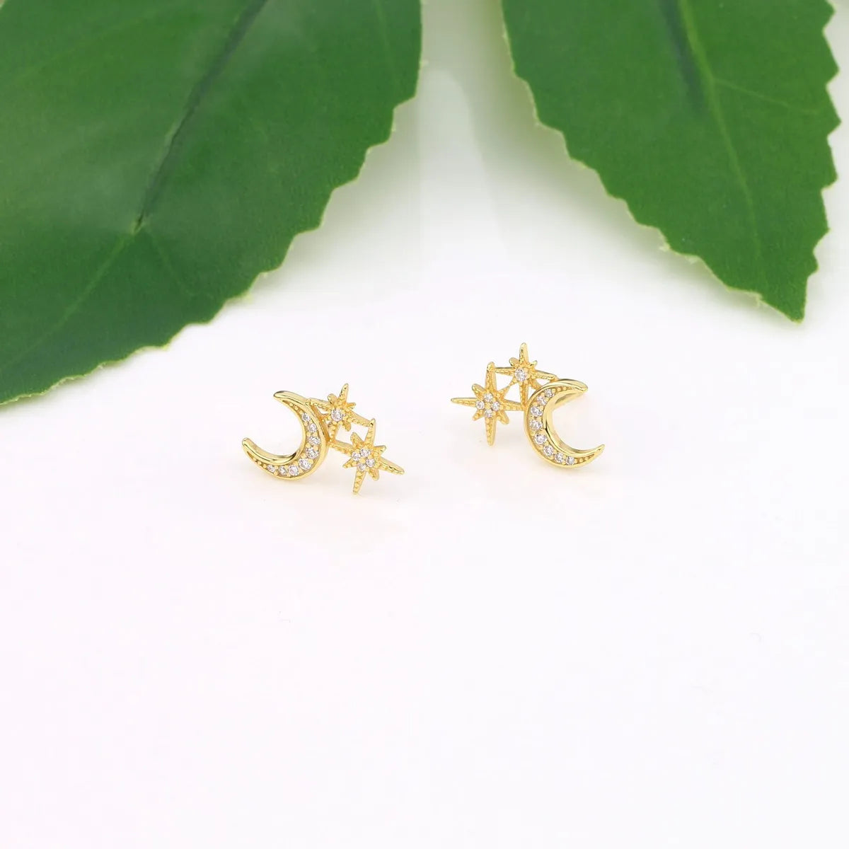 1 Pair Simple Style Star Moon Inlay Sterling Silver Zircon Ear Studs