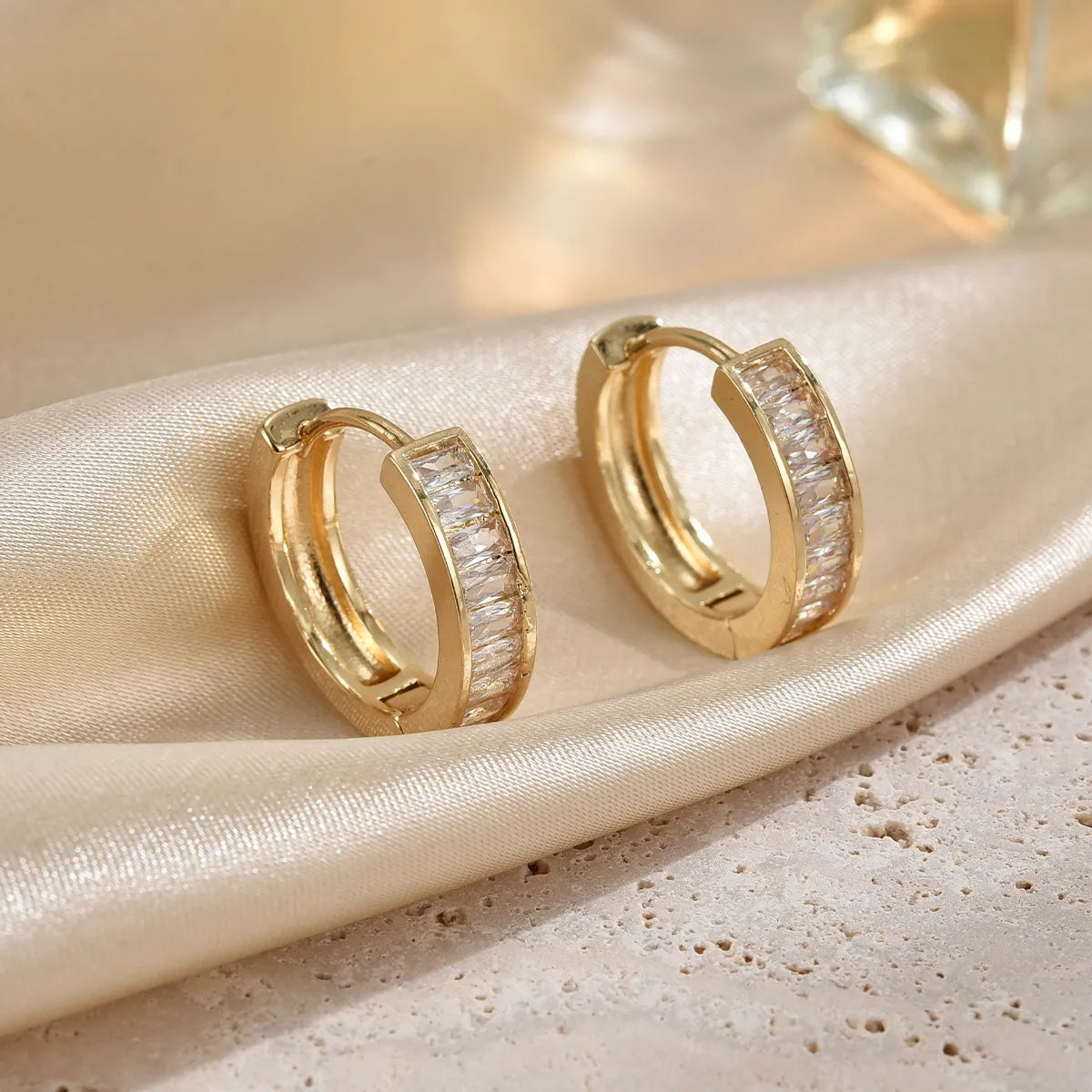 1 Pair Simple Style Streetwear Circle Plating Inlay Copper Zircon 18k Gold Plated Earrings