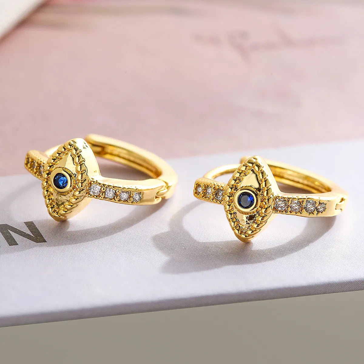 1 Pair Simple Style Streetwear Commute Devil's Eye Plating Inlay Copper Zircon 18k Gold Plated Earrings