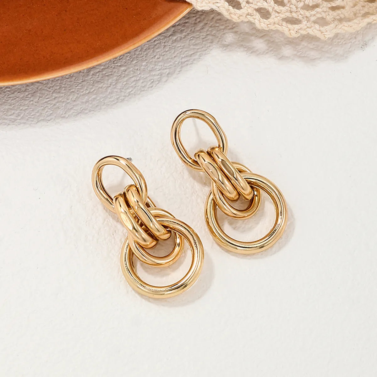 1 Pair Simple Style Streetwear Commute Geometric Ferroalloy Drop Earrings