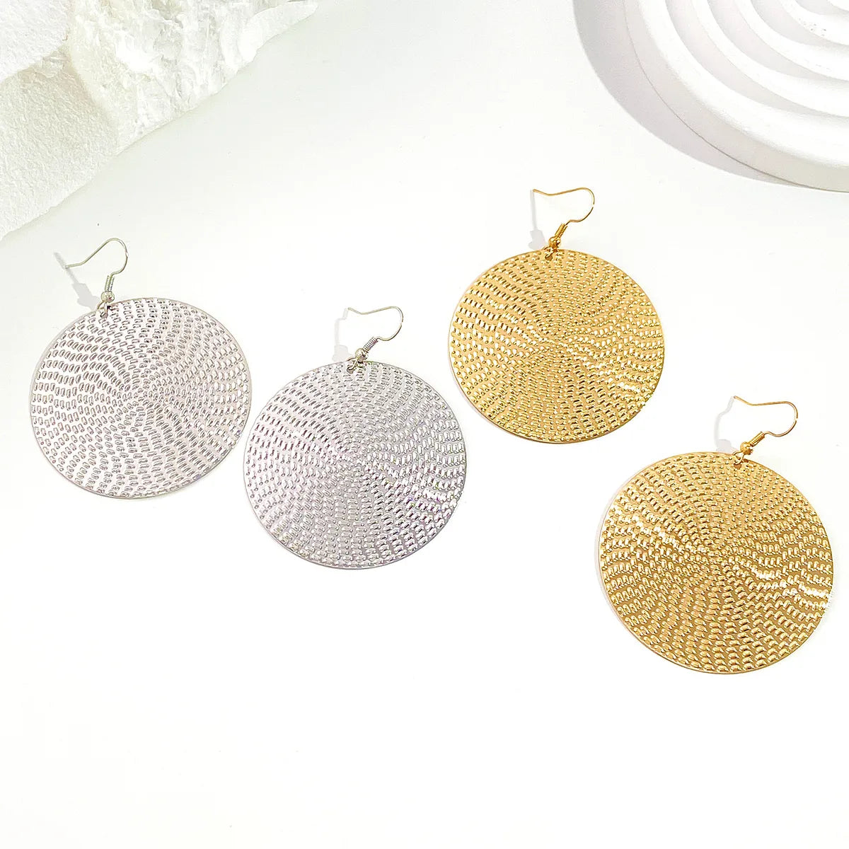 1 Pair Simple Style Streetwear Round Plating Alloy 14k Gold Plated Silver Plated Drop Earrings