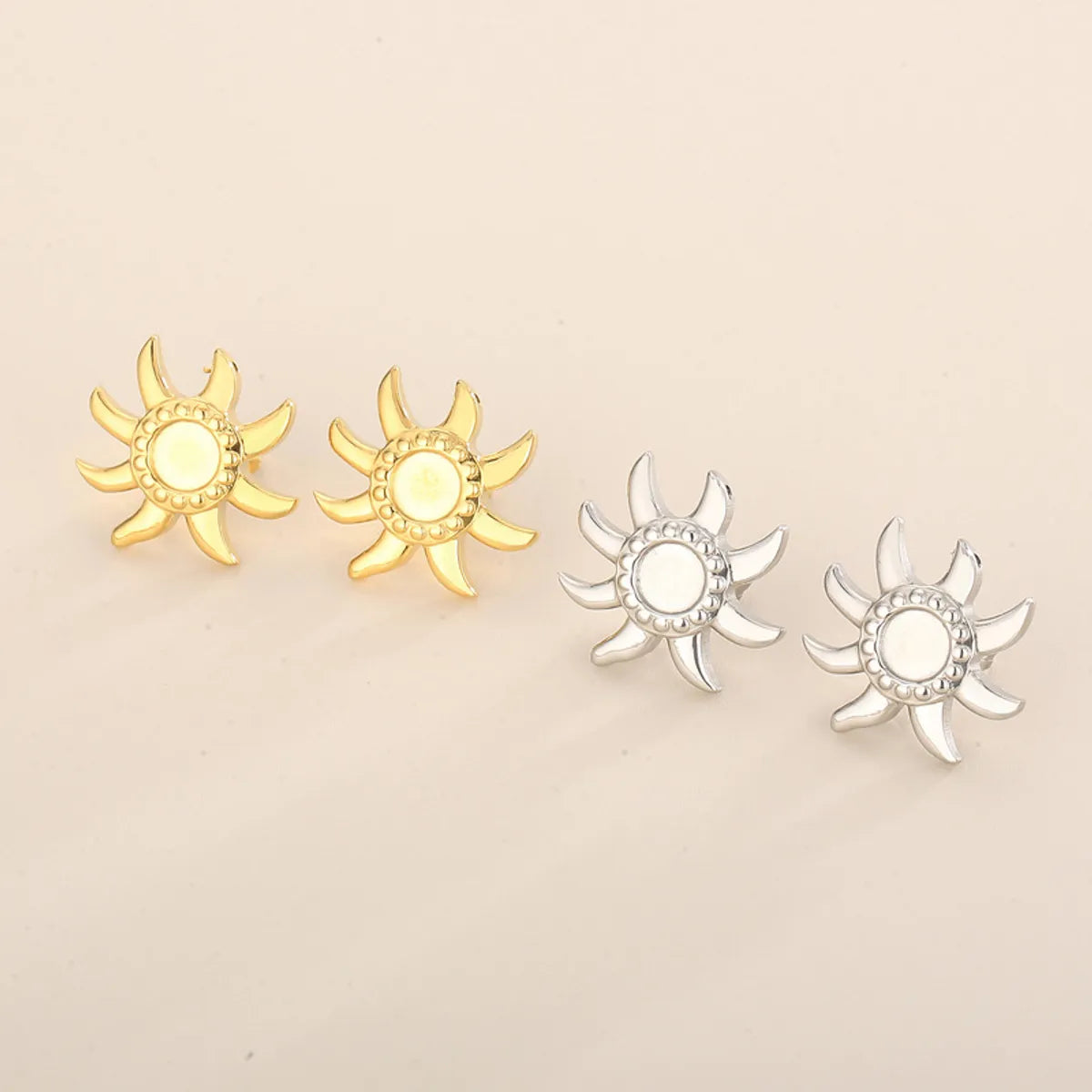 1 Pair Simple Style Sun Plating Stainless Steel Ear Studs