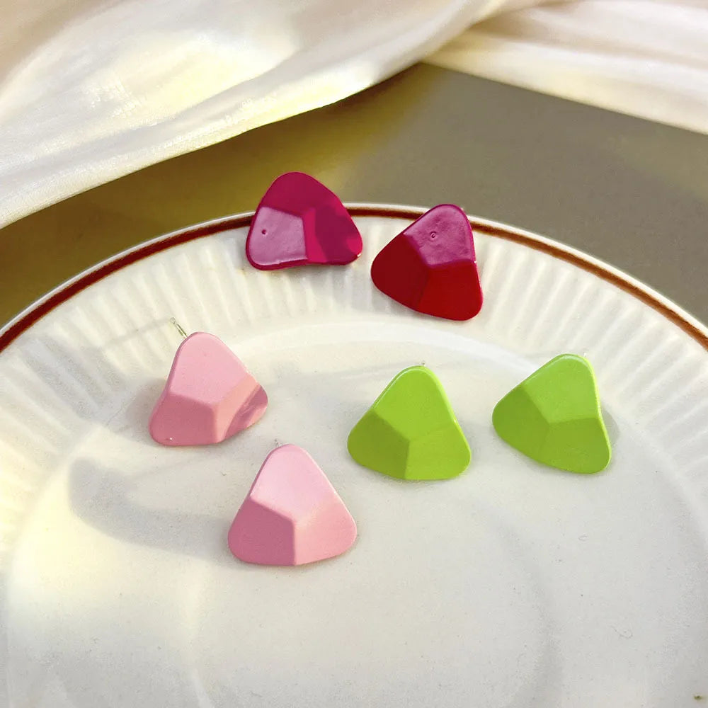 1 Pair Simple Style Triangle Alloy Ear Studs