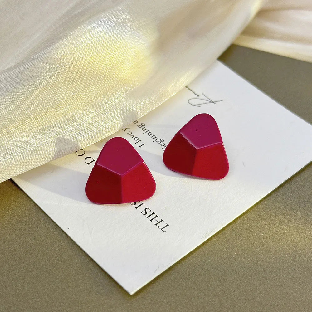 1 Pair Simple Style Triangle Alloy Ear Studs