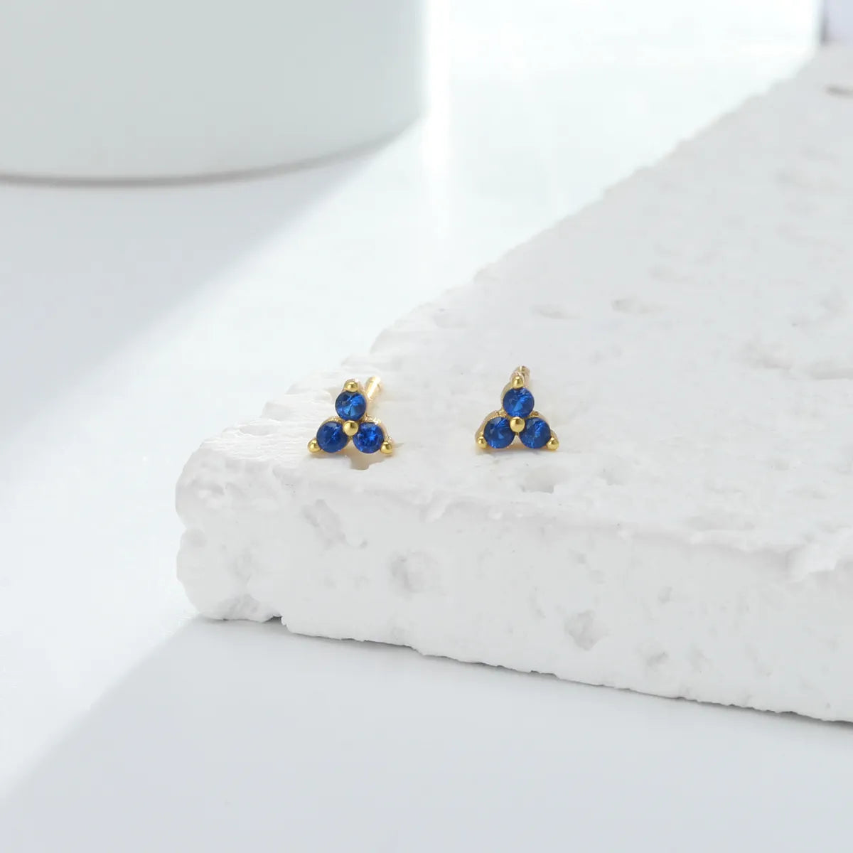 1 Pair Simple Style Triangle Plating Inlay Sterling Silver Zircon White Gold Plated Gold Plated Ear Studs