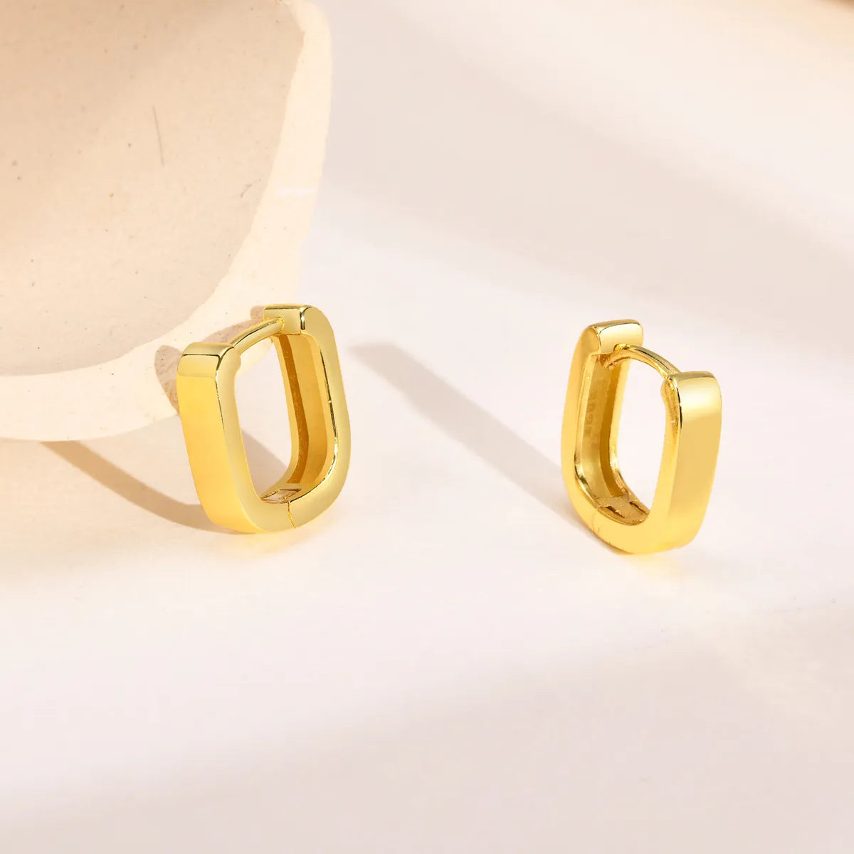 1 Pair Simple Style U Shape Solid Color Plating Stainless Steel Gold Plated Earrings