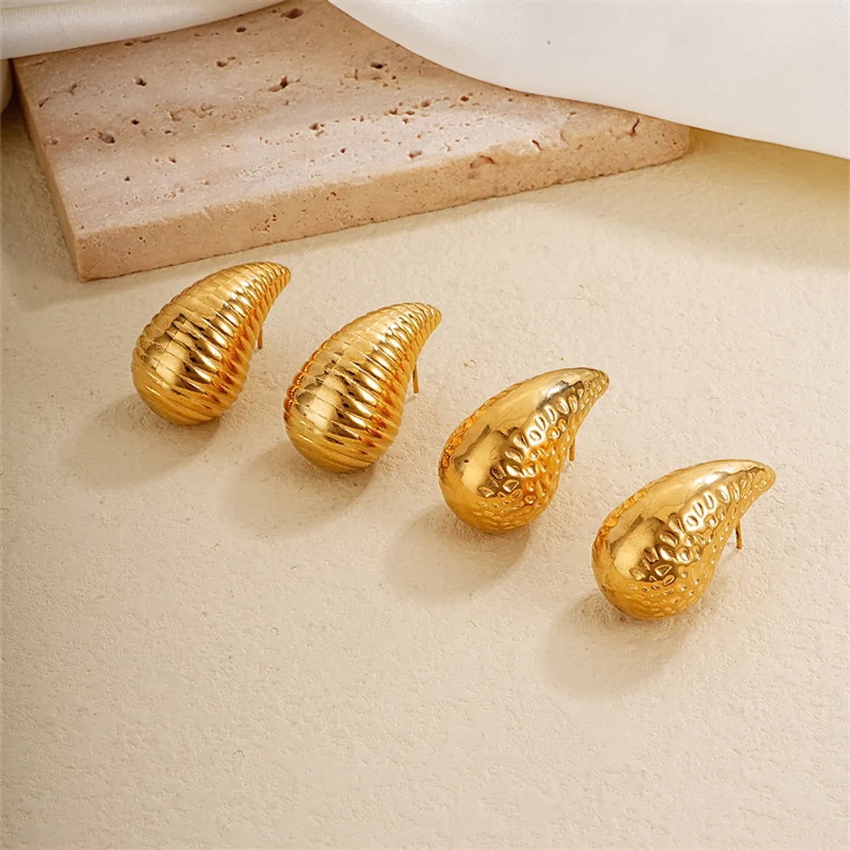 1 Pair Simple Style Water Droplets Plating Copper Gold Plated Ear Studs