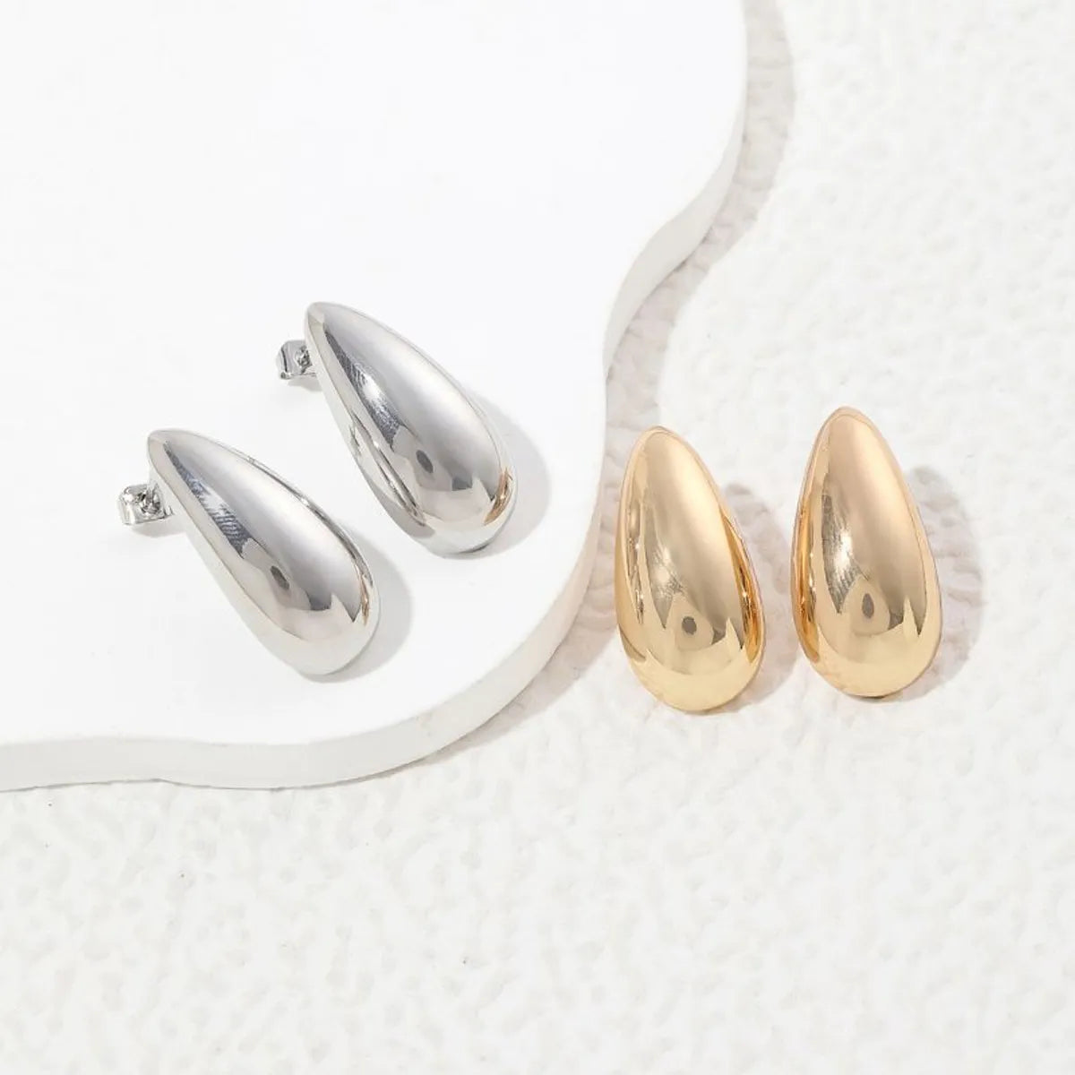 1 Pair Simple Style Water Droplets Polishing Plating Hollow Out Copper 18k Gold Plated Ear Studs