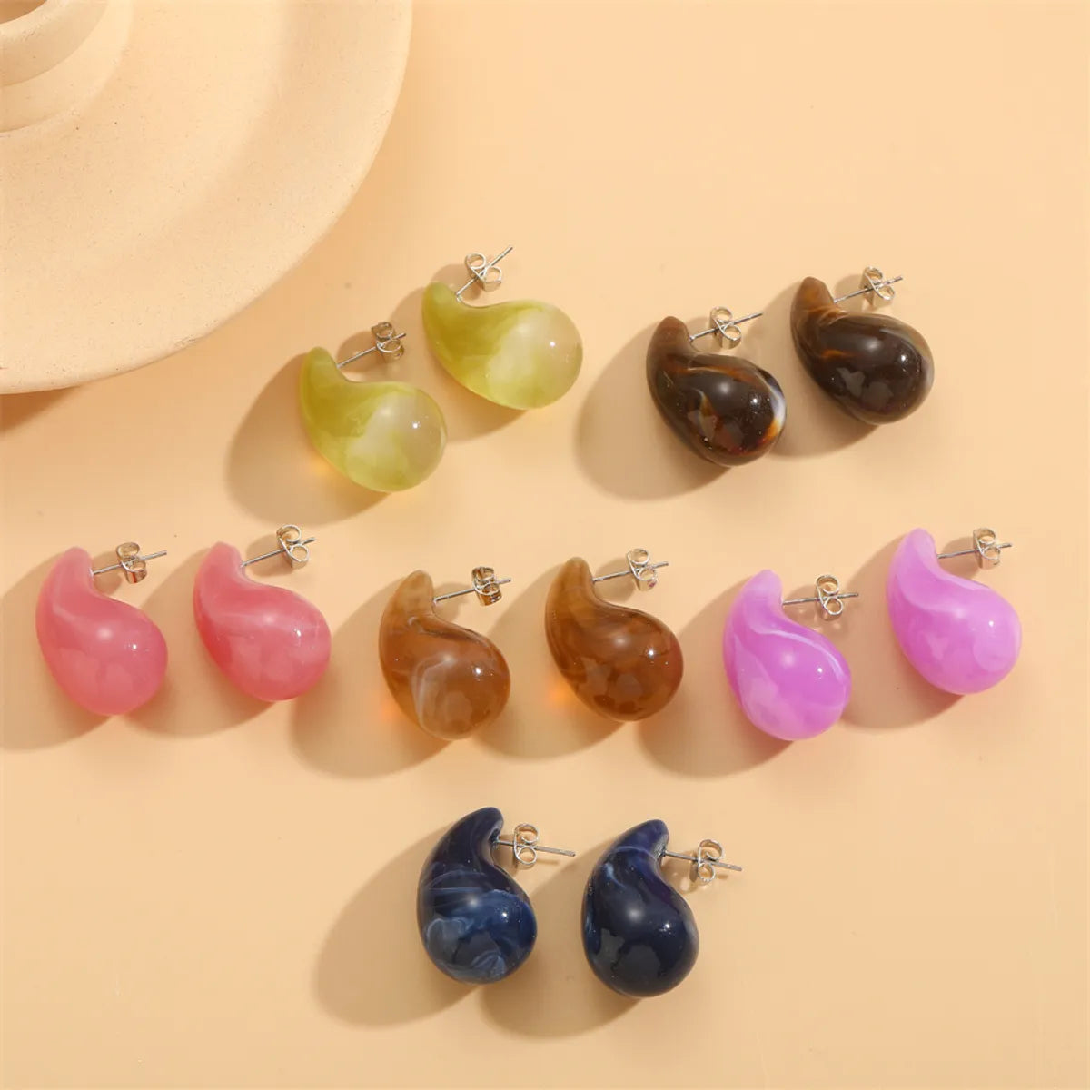 1 Pair Simple Style Water Droplets Solid Color Plating Inlay Brass Resin White Gold Plated Ear Studs