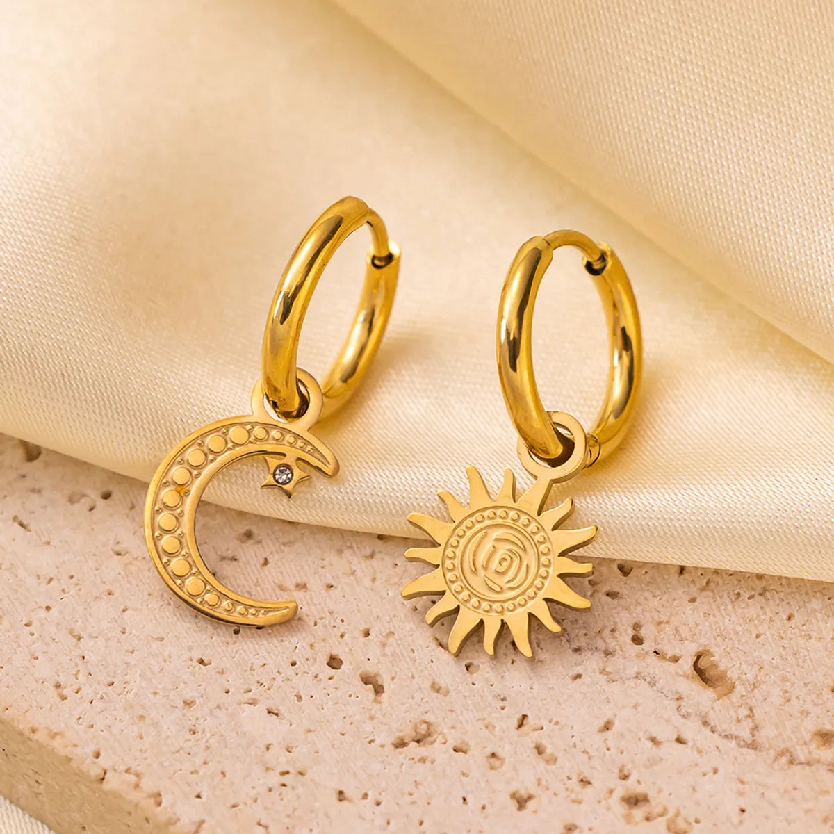 1 Pair Streetwear Commute Star Moon Asymmetrical Polishing Plating 304 Stainless Steel 18K Gold Plated Drop Earrings