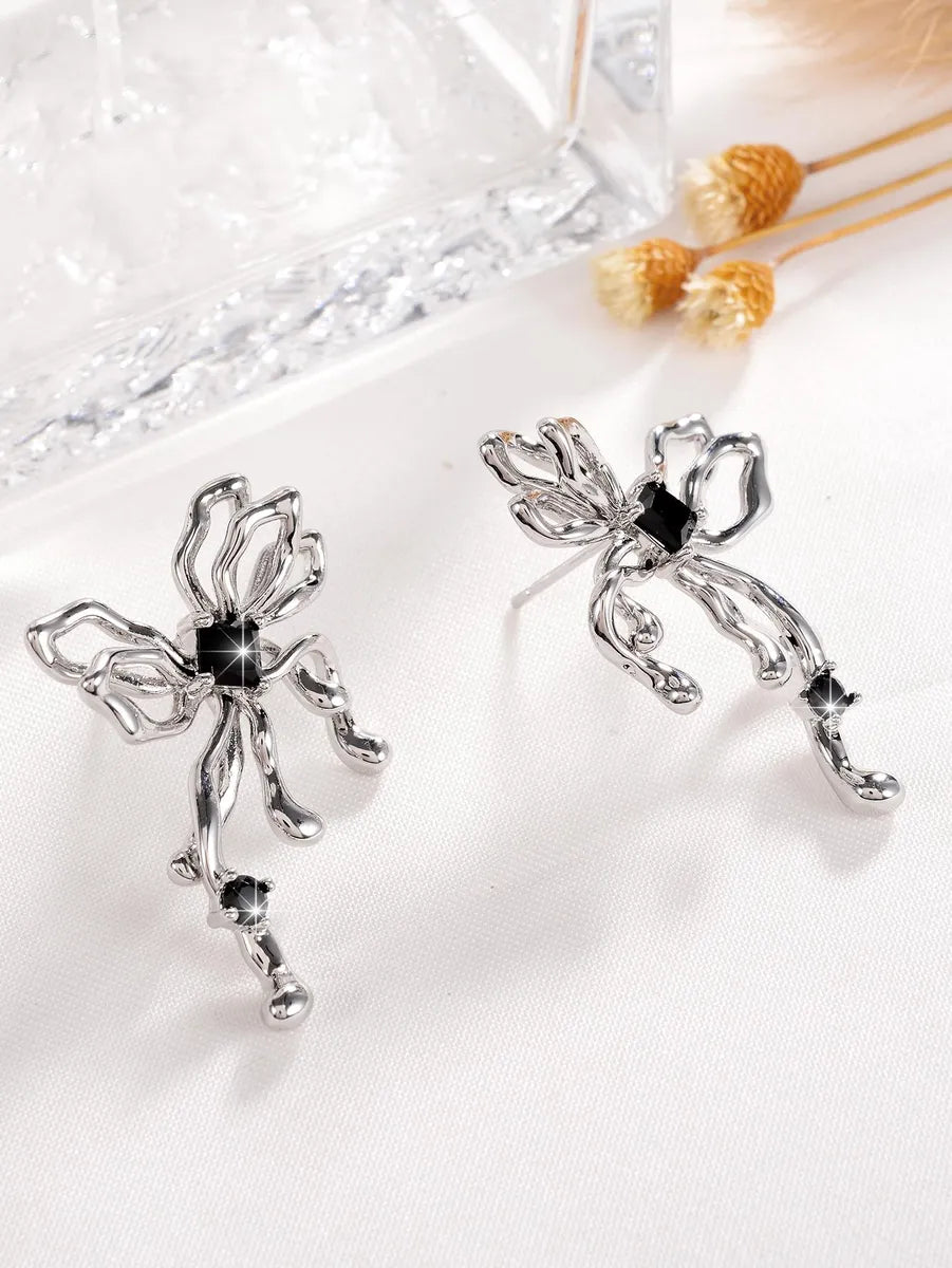 1 Pair Streetwear Shiny Butterfly Hollow Out Inlay Alloy Zircon Silver Plated Ear Studs