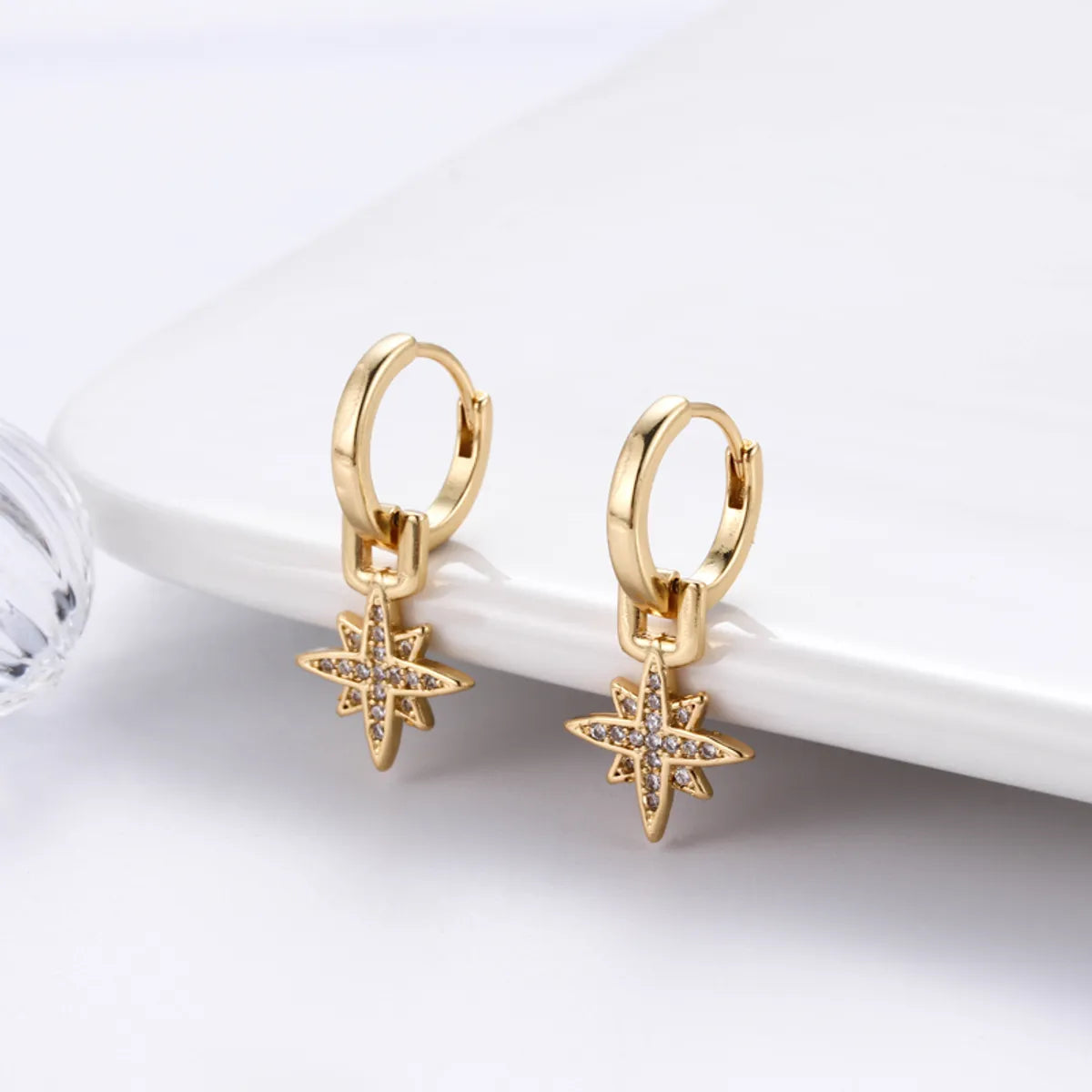 1 Pair Streetwear Star Copper Plating Inlay Zircon 18k Gold Plated Hoop Earrings