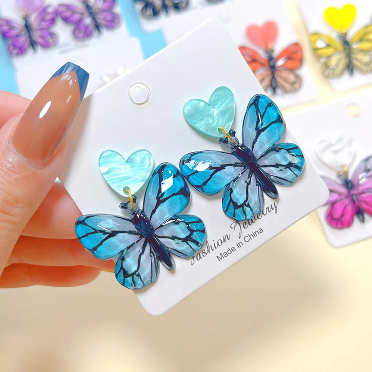 1 Pair Sweet Artistic Gradient Color Heart Shape Butterfly Printing Arylic Drop Earrings