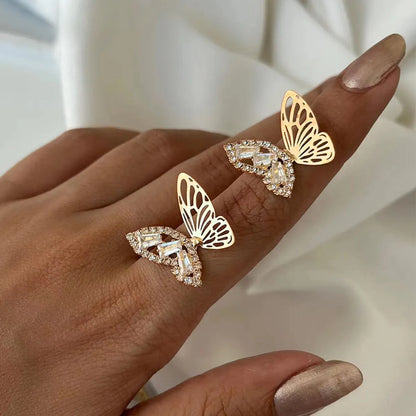 1 Pair Sweet Classic Style Butterfly Hollow Out Inlay Alloy Rhinestones Ear Studs