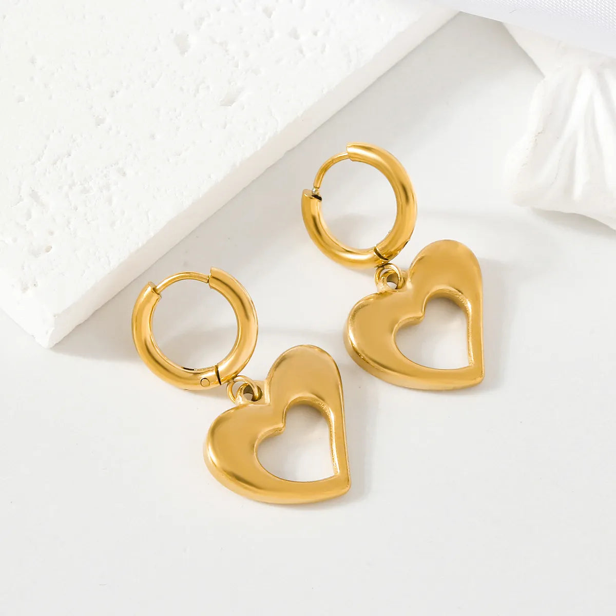 1 Pair Sweet Classic Style Heart Shape Plating 304 Stainless Steel 18K Gold Plated Drop Earrings