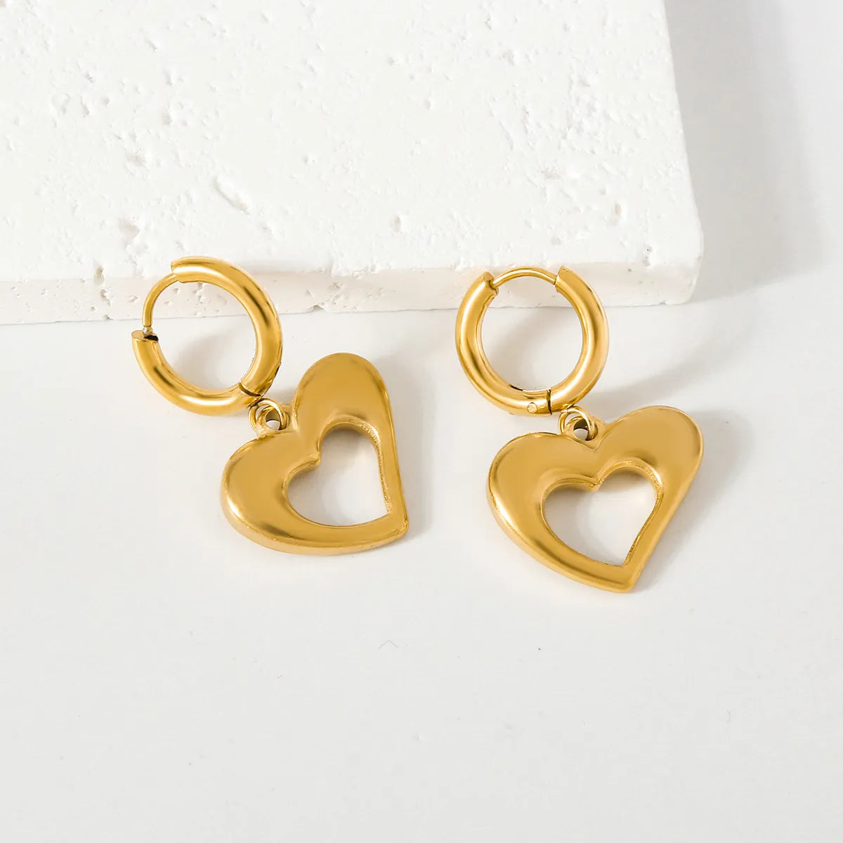 1 Pair Sweet Classic Style Heart Shape Plating 304 Stainless Steel 18K Gold Plated Drop Earrings