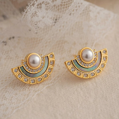 1 Pair Sweet Classic Style Maple Leaf Pearl Plating Inlay Carving Brass Pearl Zircon Gold Plated Drop Earrings Ear Studs