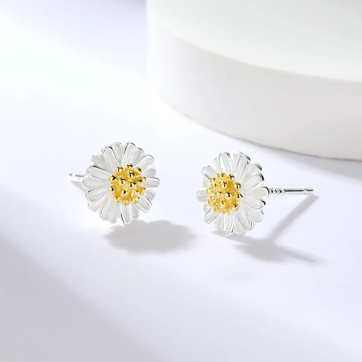 1 Pair Sweet Daisy Sterling Silver Ear Studs