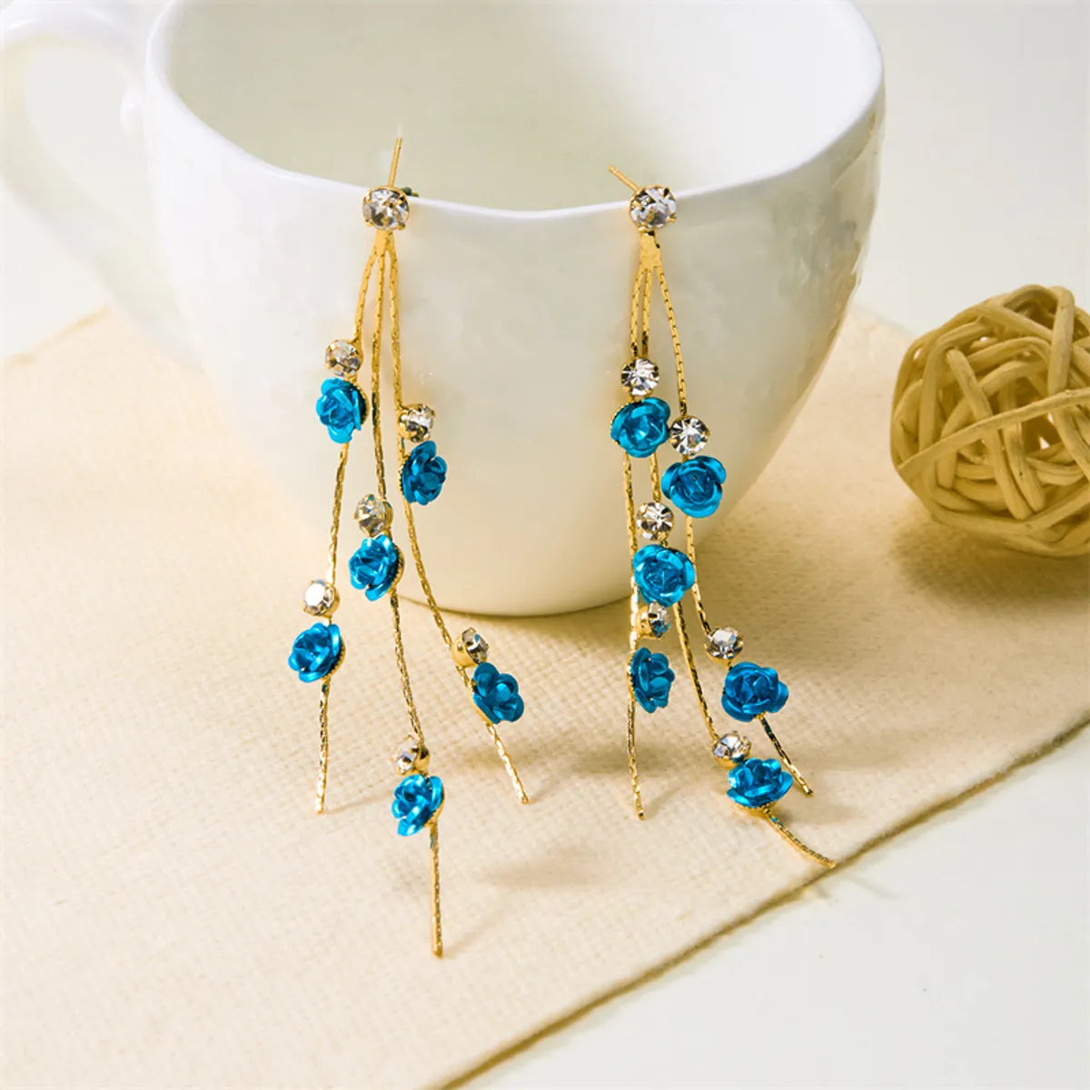 1 Pair Sweet Flower Chain Inlay Zinc Alloy Rhinestones Drop Earrings