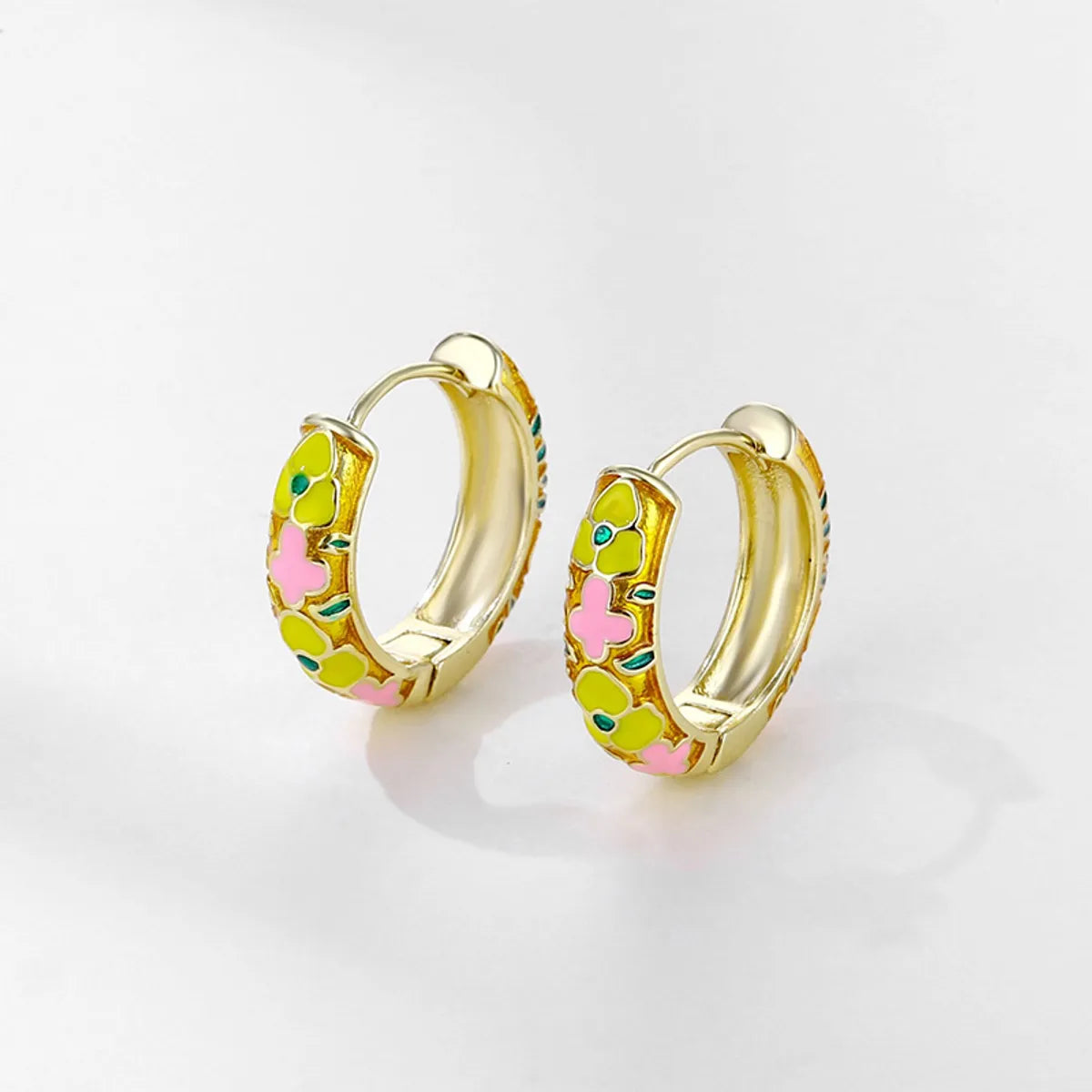 1 Pair Sweet Flower Enamel Plating Copper 18k Gold Plated Hoop Earrings