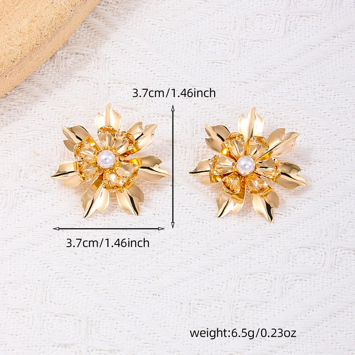 1 Pair Sweet Flower Hollow Out Alloy Ear Studs