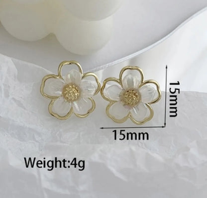 1 Pair Sweet Flower Plating Inlay Alloy Acrylic Gold Plated Ear Studs