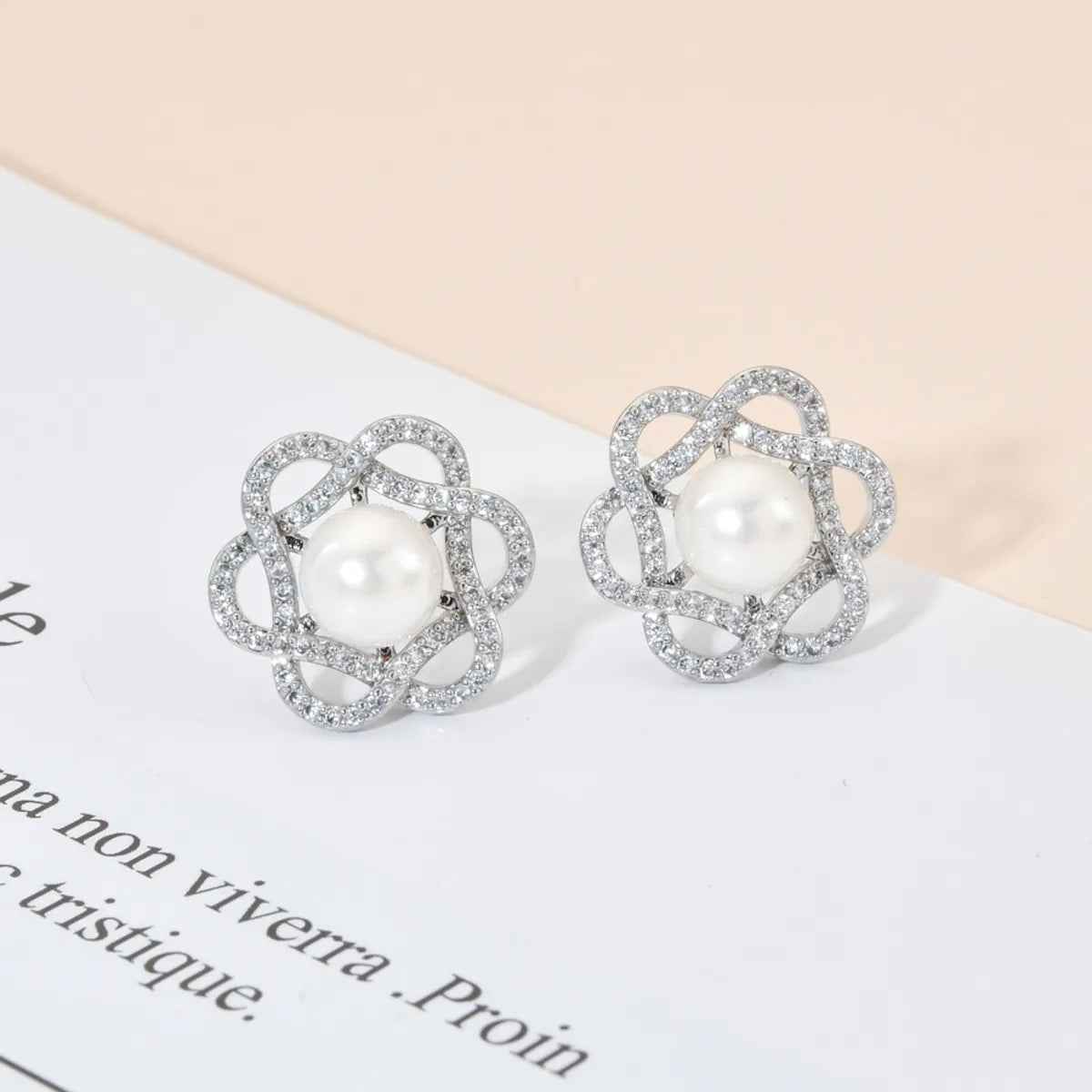 1 Pair Sweet Flower Plating Inlay Copper Artificial Pearls Zircon White Gold Plated Ear Studs