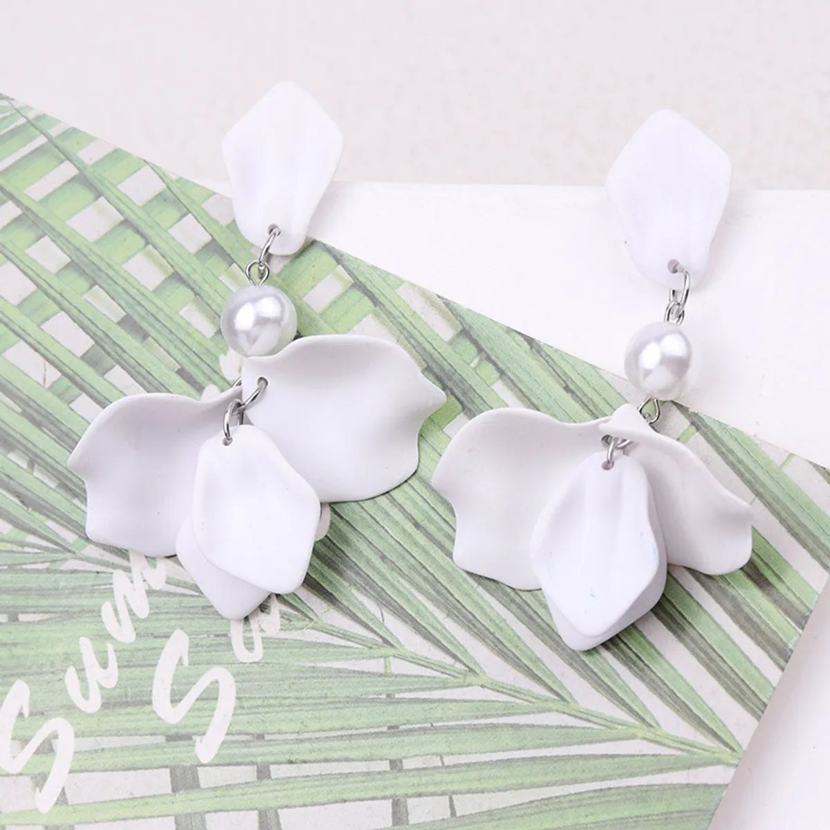 1 Pair Sweet Flower Spray Paint Arylic Drop Earrings