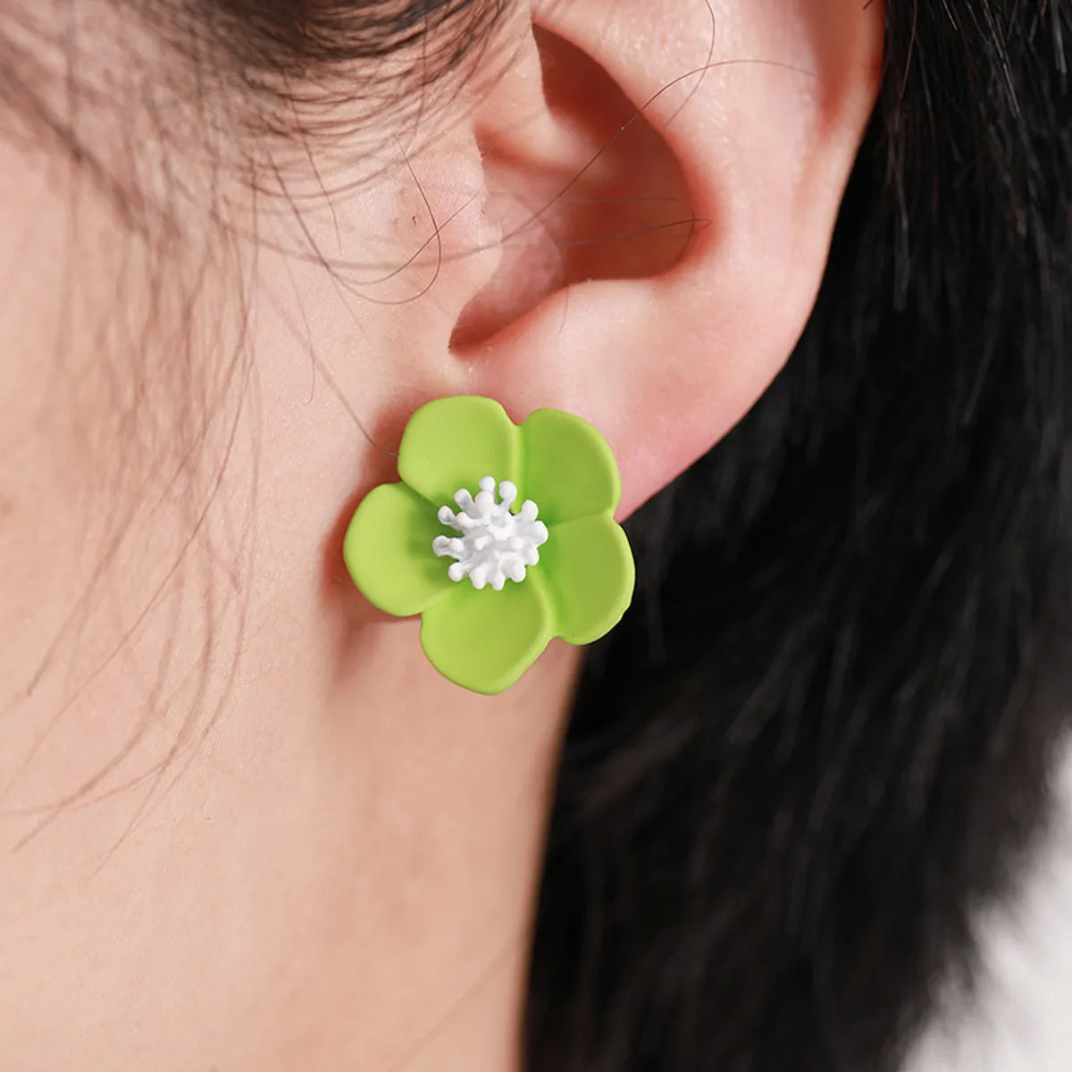 1 Pair Sweet Flower Stoving Varnish Alloy Ear Cuffs