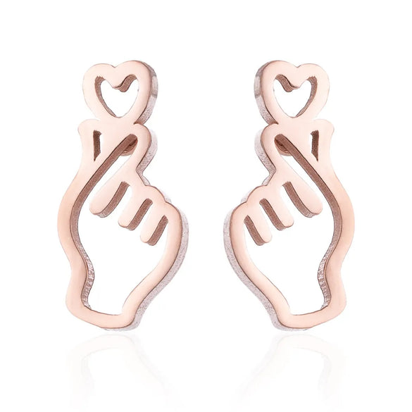 1 Pair Sweet Gesture Heart Shape Plating 201 Stainless Steel 18K Gold Plated Ear Studs