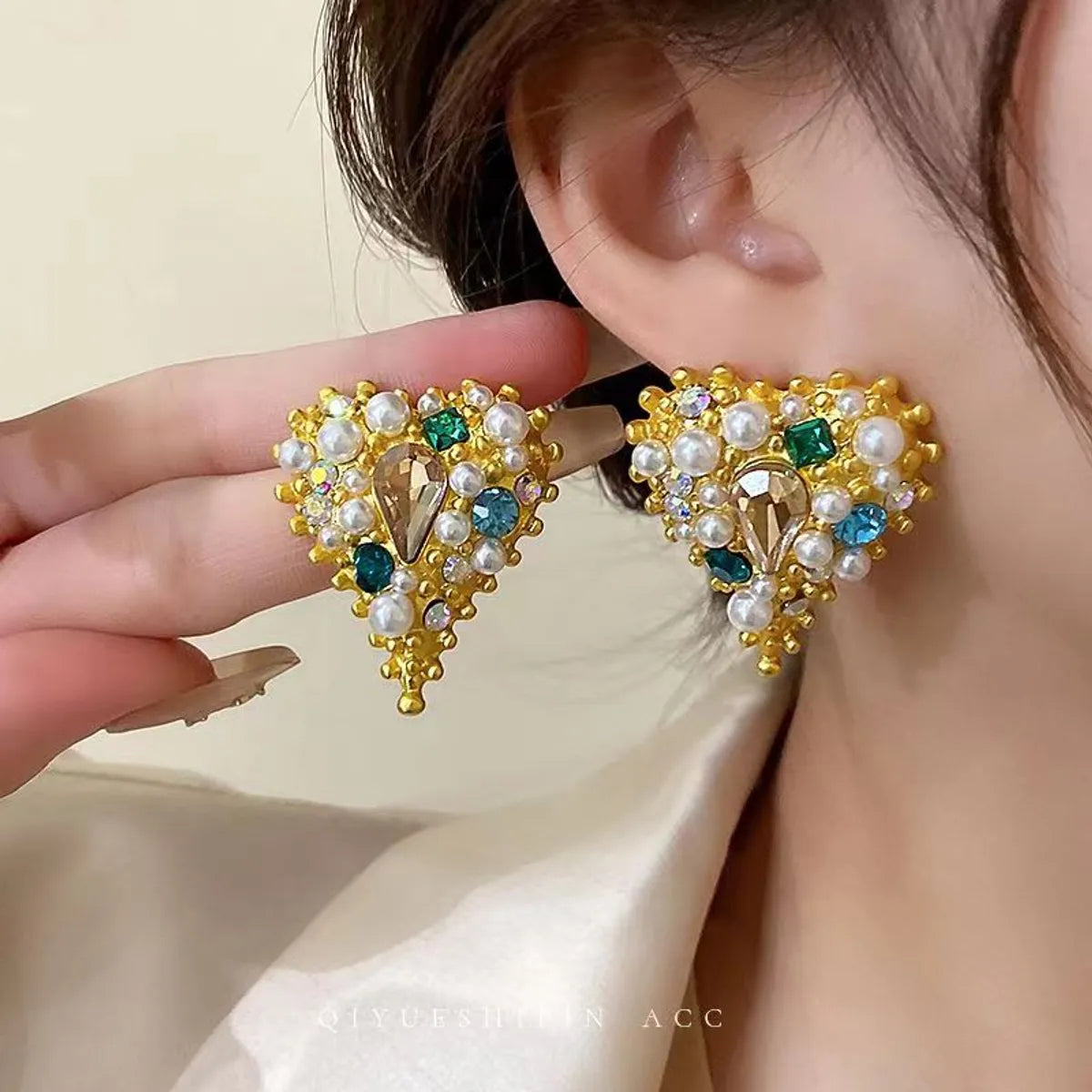 1 Pair Sweet Heart Shape Alloy Ear Studs