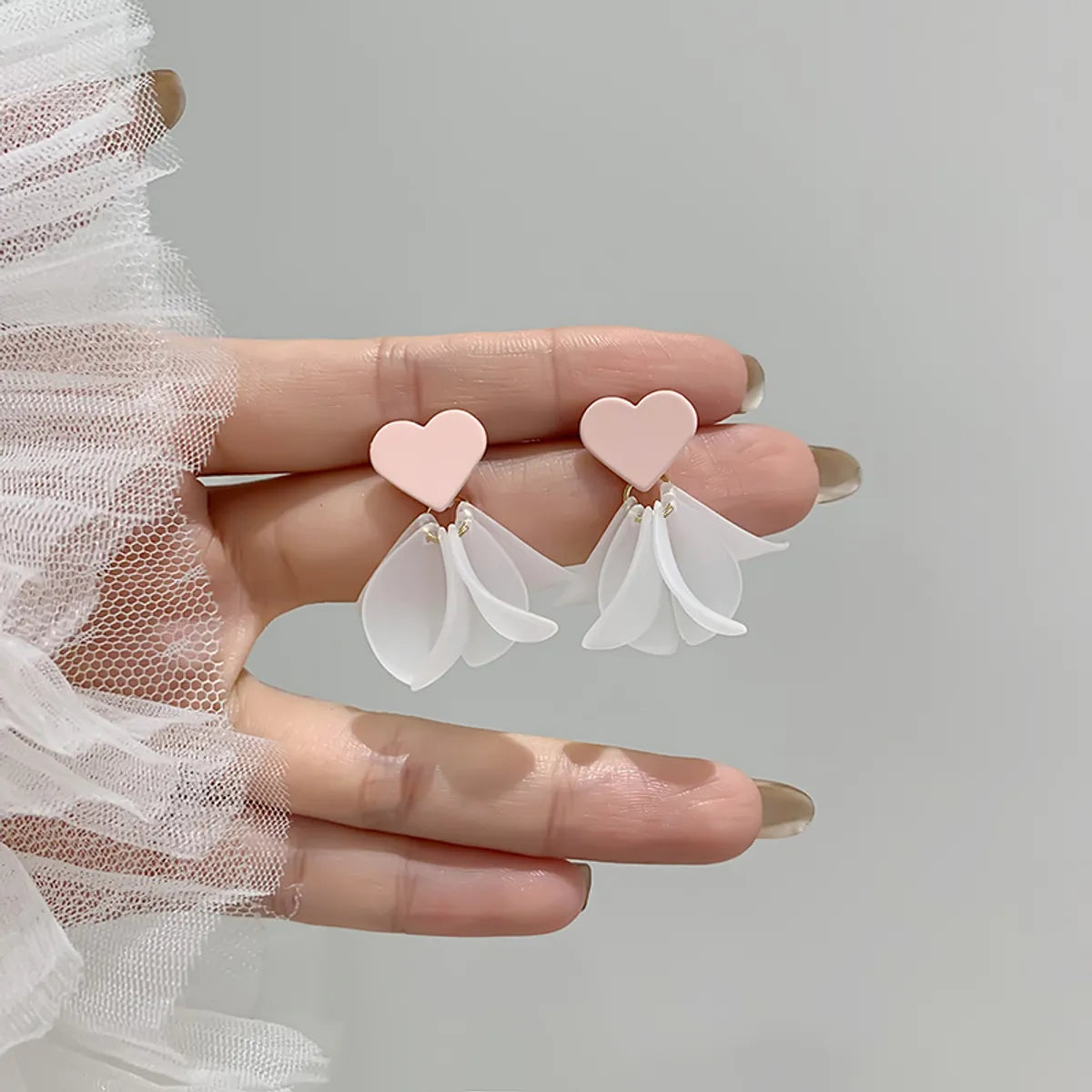 1 Pair Sweet Heart Shape Alloy Resin Drop Earrings