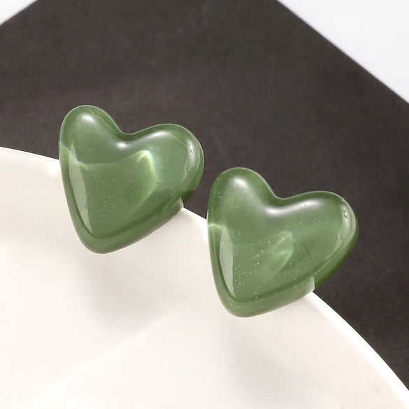 1 Pair Sweet Heart Shape Plastic Resin Ear Studs