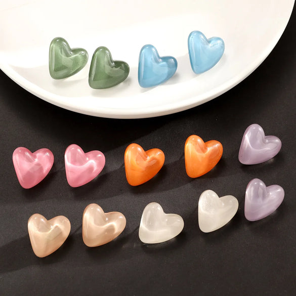 1 Pair Sweet Heart Shape Plastic Resin Ear Studs