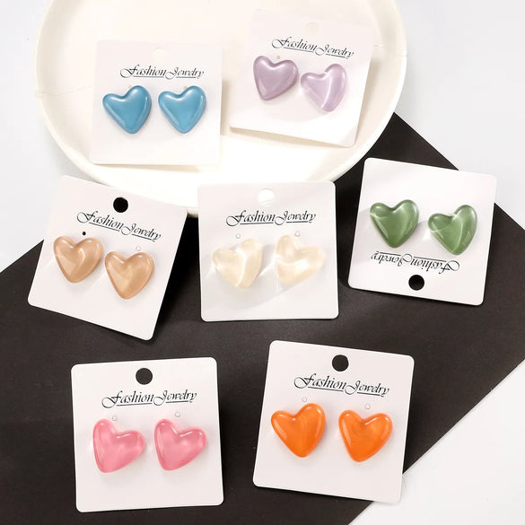 1 Pair Sweet Heart Shape Plastic Resin Ear Studs