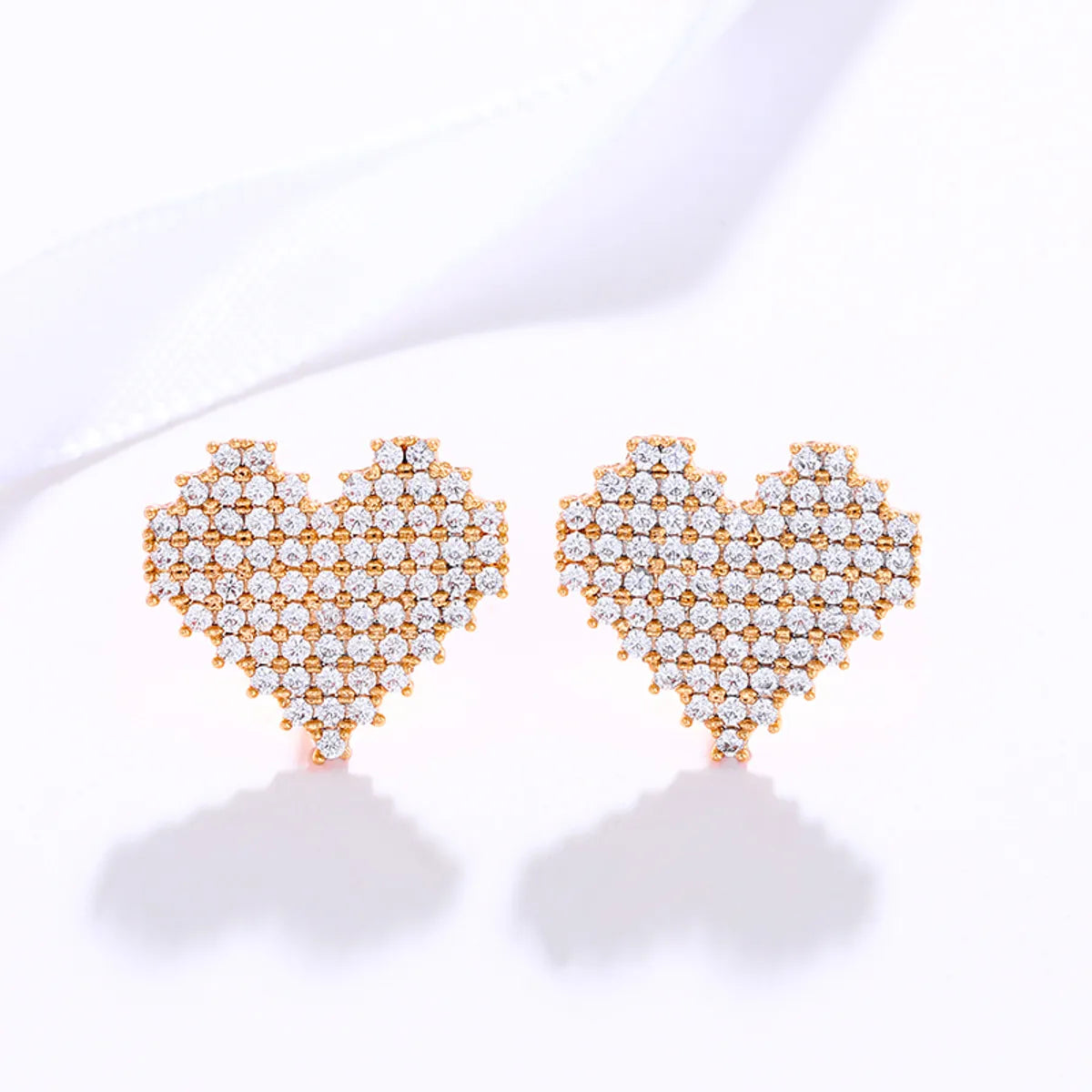 1 Pair Xuping Sweet Heart Shape Plating Inlay Copper Alloy Artificial Gemstones 18k Gold Plated Ear Studs