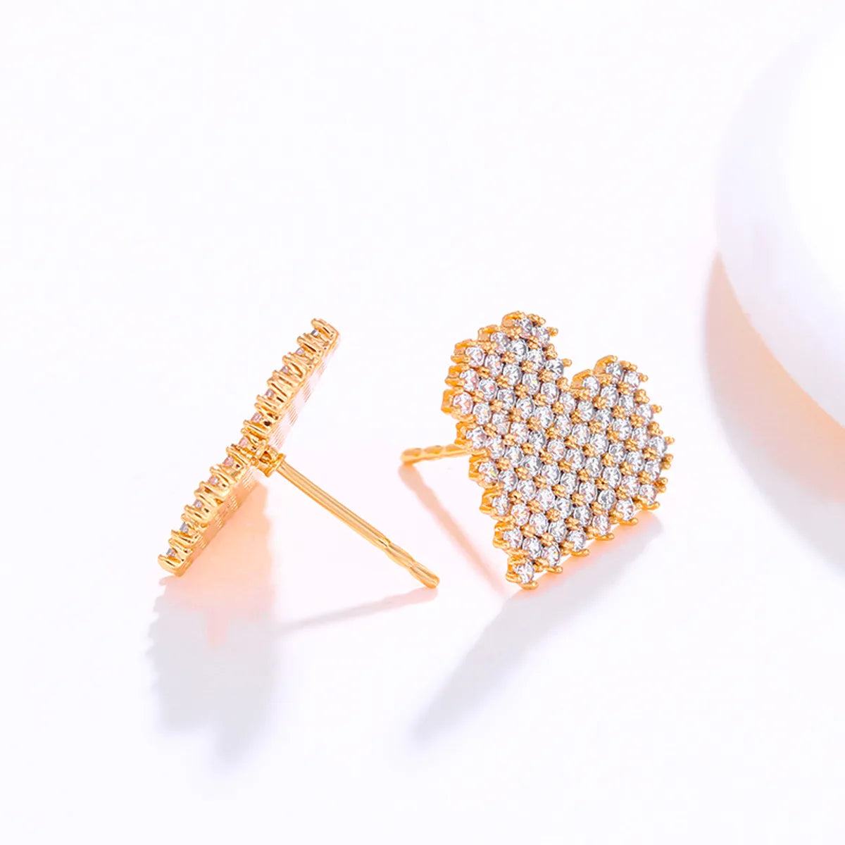 1 Pair Xuping Sweet Heart Shape Plating Inlay Copper Alloy Artificial Gemstones 18k Gold Plated Ear Studs