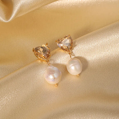 1 Pair Sweet Heart Shape Plating Inlay Imitation Pearl Copper Rhinestones 18k Gold Plated Drop Earrings