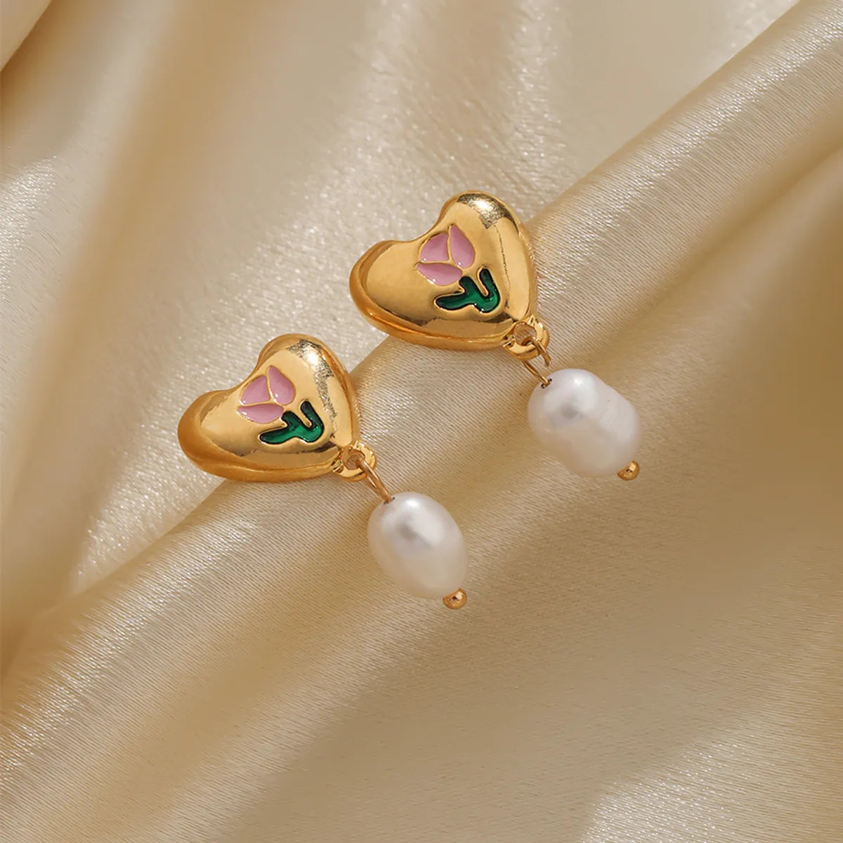 1 Pair Sweet Heart Shape Rose Enamel Hollow Out Freshwater Pearl Copper 18k Gold Plated Drop Earrings