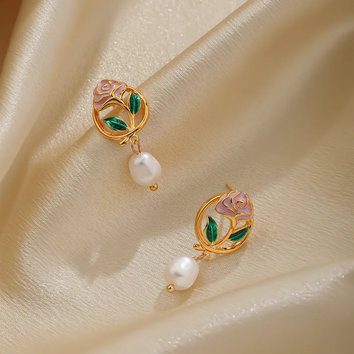 1 Pair Sweet Heart Shape Rose Enamel Hollow Out Freshwater Pearl Copper 18k Gold Plated Drop Earrings