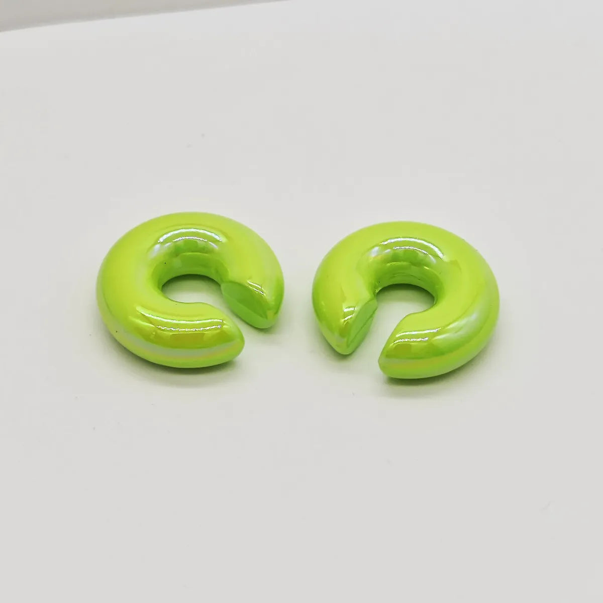 1 Pair Sweet Korean Style C Shape Arylic Ear Cuffs