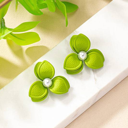 1 Pair Sweet Korean Style Pearl Flower Stoving Varnish Iron Pearl Gold Plated Drop Earrings