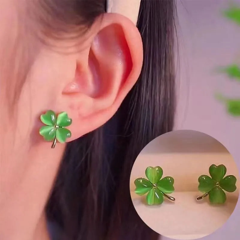 1 Pair Sweet Leaf Flower Alloy Inlay Opal Women'S Ear Studs