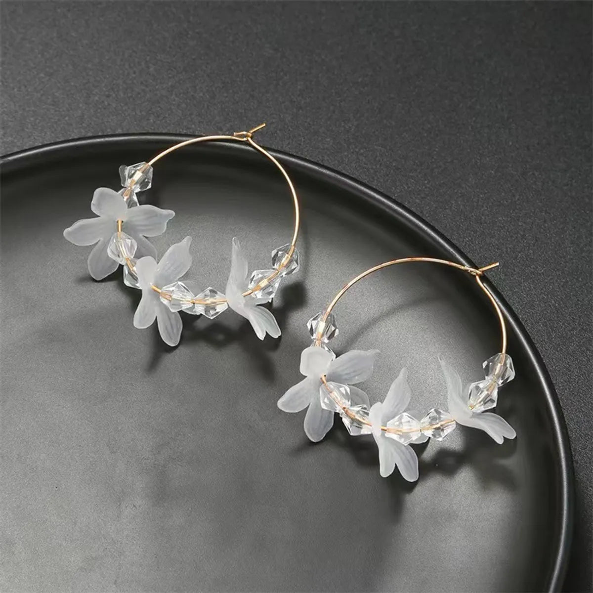 1 Pair Sweet Leaf Tassel Flower Imitation Pearl Alloy Women's Earrings