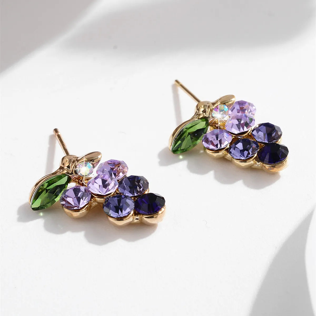 1 Pair Sweet Pastoral Grape Inlay Alloy Rhinestones 18K Gold Plated Drop Earrings