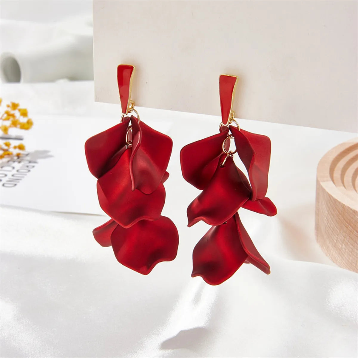 1 Pair Sweet Petal Arylic Stoving Varnish Women'S Drop Earrings